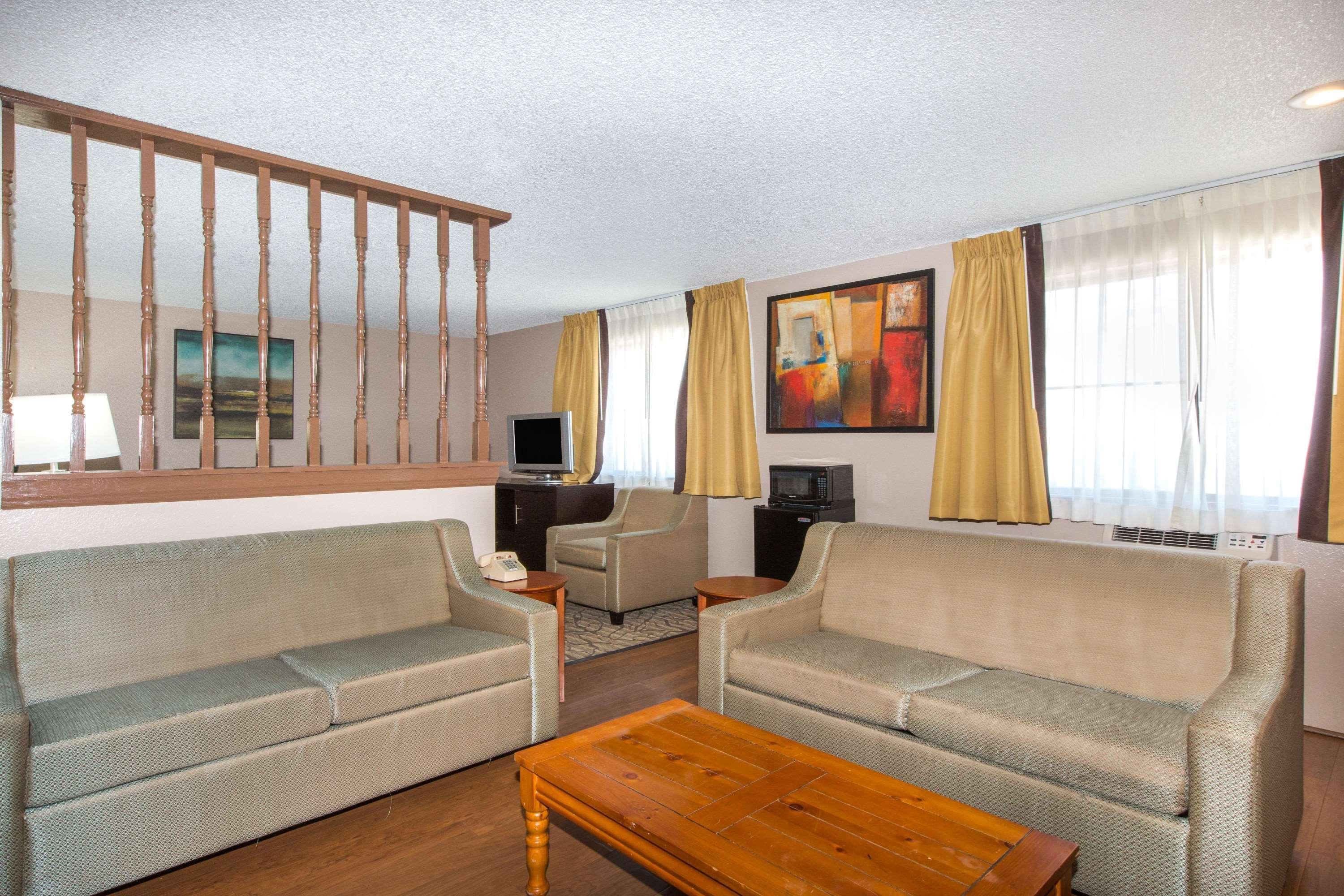 Super 8 By Wyndham Nampa Otel Dış mekan fotoğraf