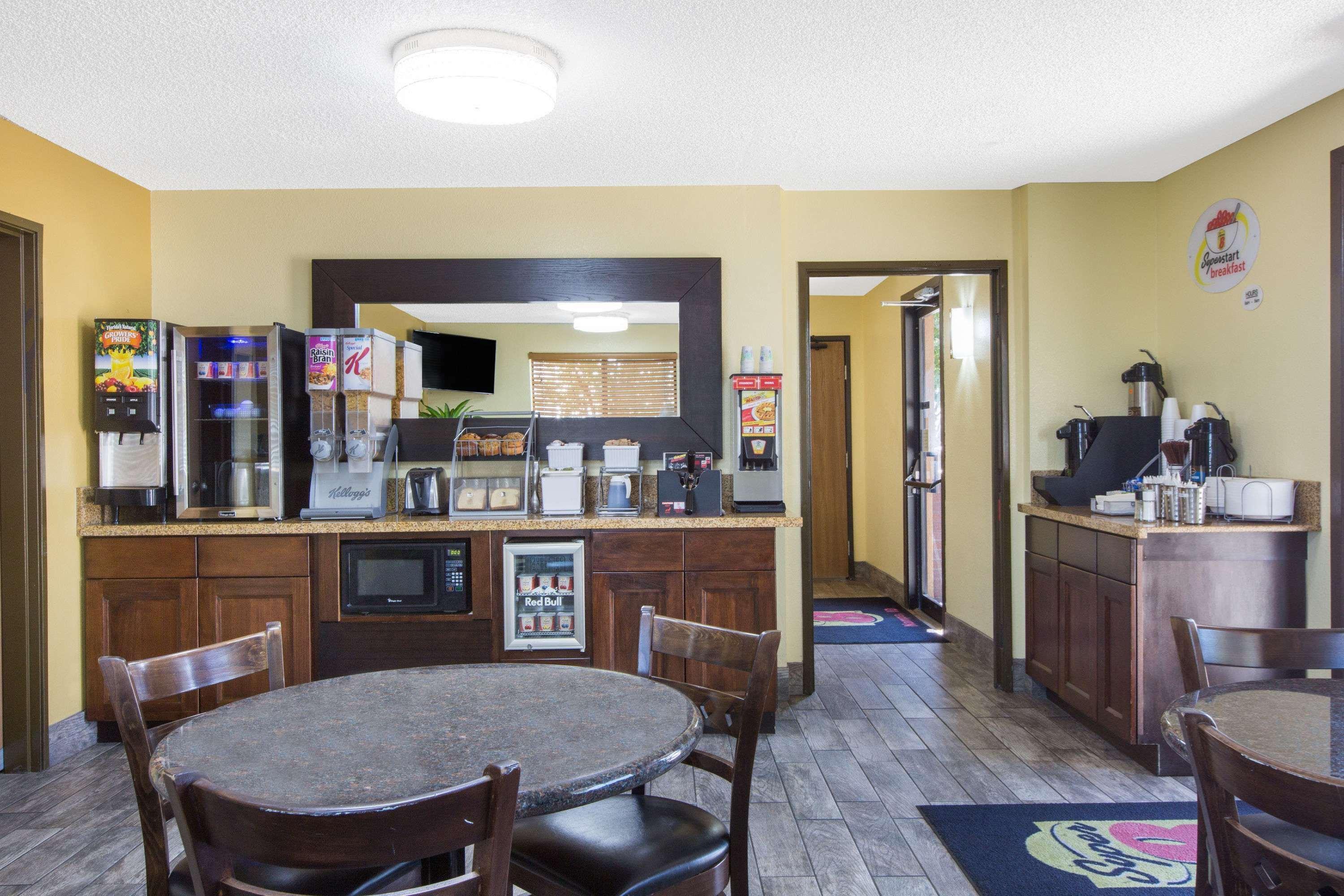 Super 8 By Wyndham Nampa Otel Dış mekan fotoğraf