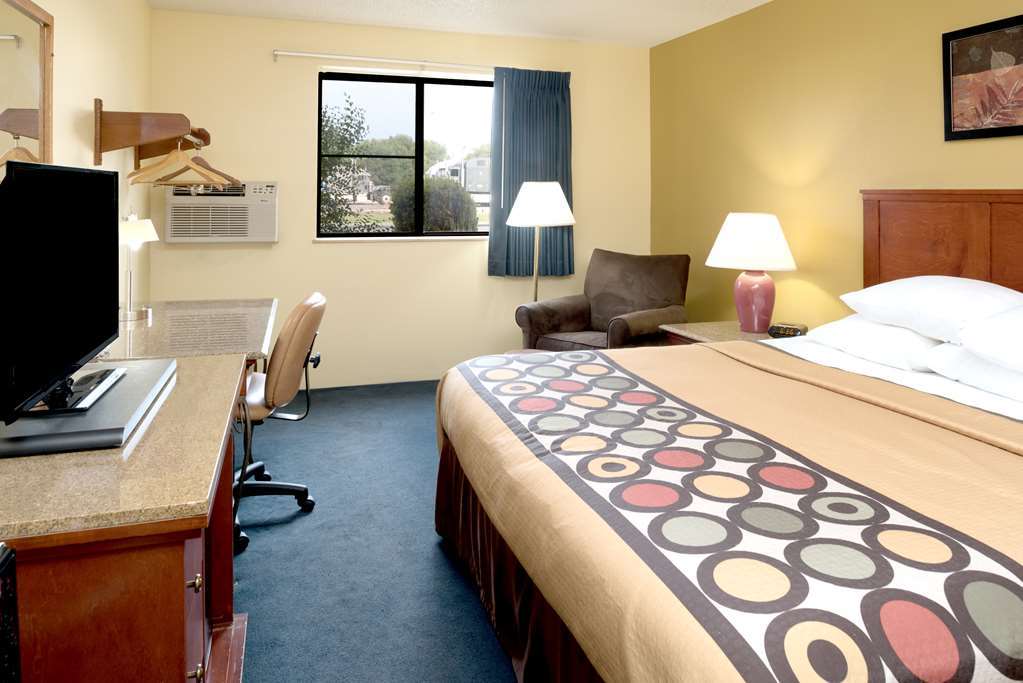 Super 8 By Wyndham Nampa Otel Oda fotoğraf