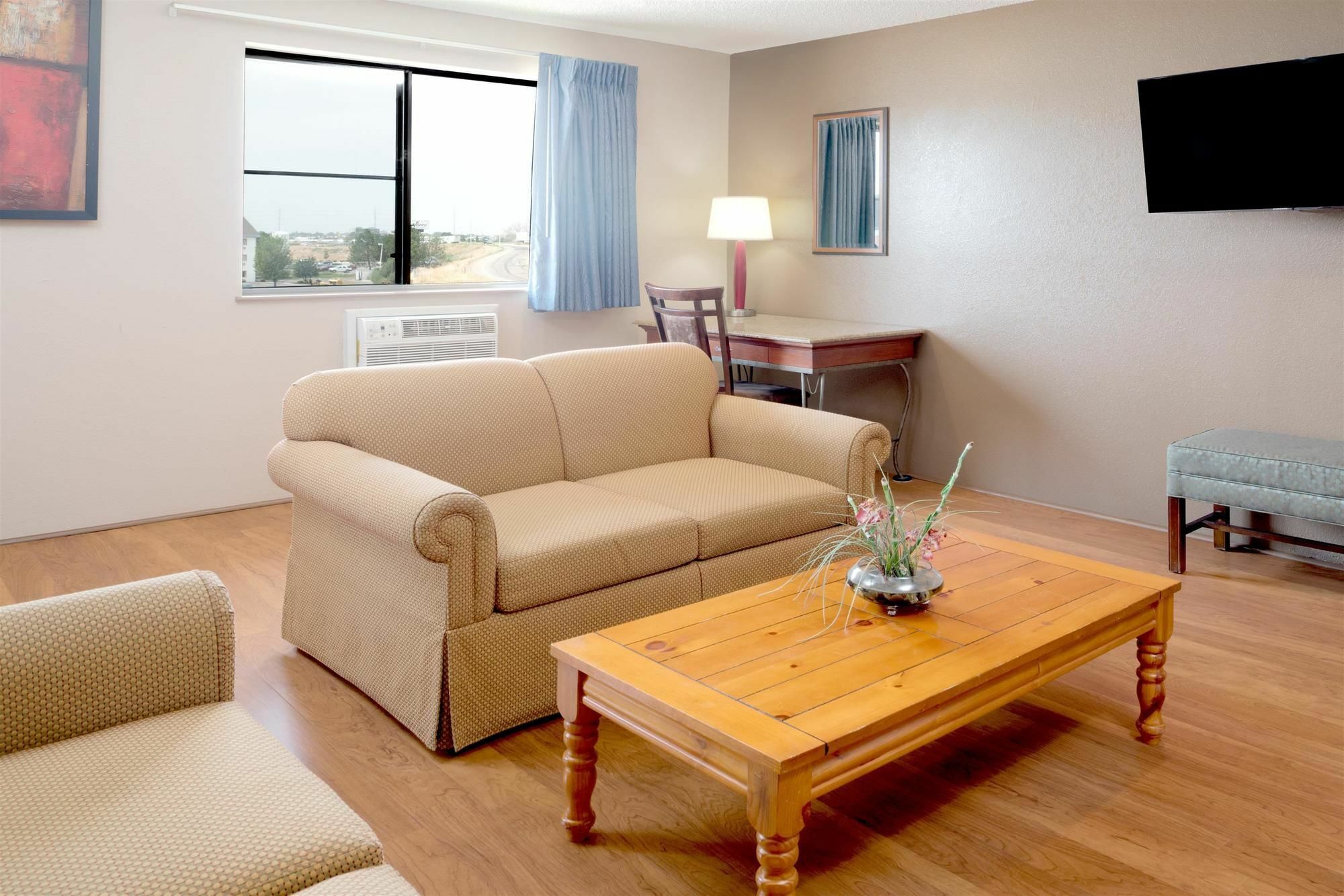 Super 8 By Wyndham Nampa Otel Dış mekan fotoğraf